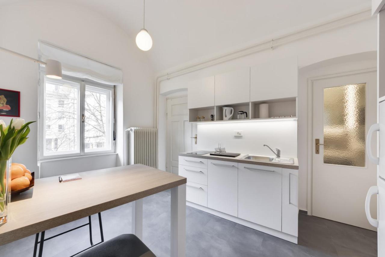 City Center Apartment With Parking Ljubljana Bagian luar foto