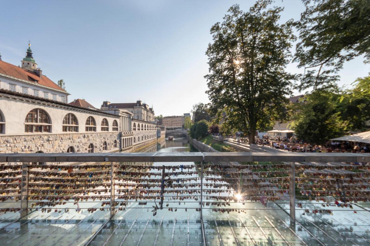 City Center Apartment With Parking Ljubljana Bagian luar foto